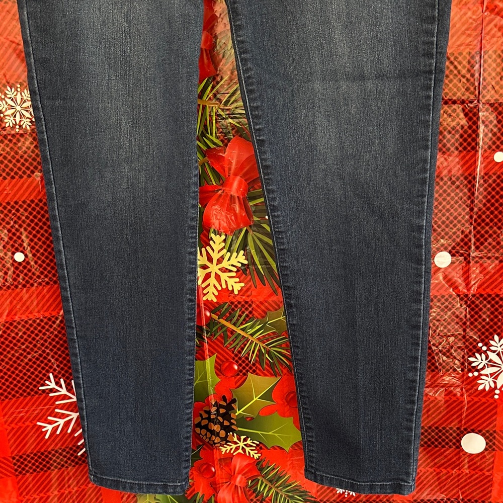 Democracy Ab Technology Skinny Jeans - Picture 4 of 9
